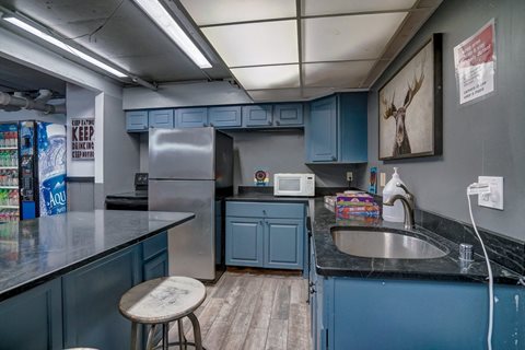 Surf and Surfside apartments and townhomes in Downtown Madison, WI. Fully Furnished, studio, one bedroom, 2 bedroom. Lake views. Managed by Wisconsin Management Company